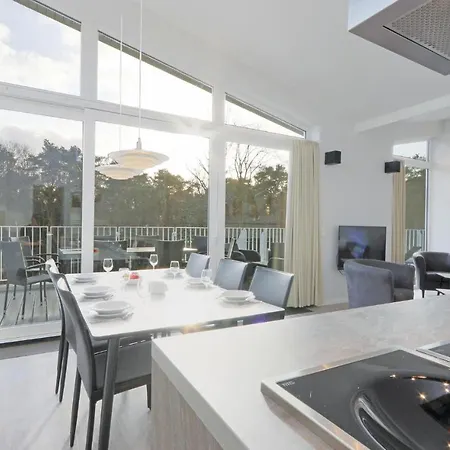Duenenvilla Penthouse Apartment Lubeck