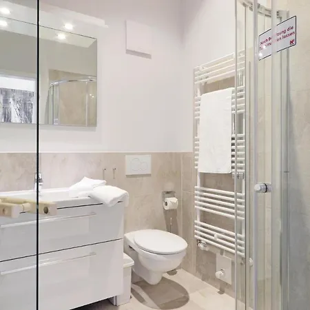 Duenenvilla Penthouse Apartment Lubeck